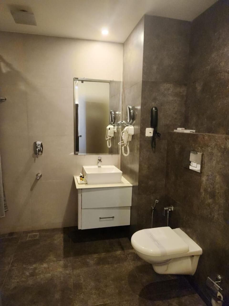 Отель Le Sanara Residency Thanniyam Экстерьер фото